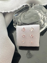 Carregar imagem no visualizador da galeria, Trio Brinco P. de Luz 3, 4, 5mm Cristal prata 925
