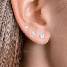 Carregar imagem no visualizador da galeria, Trio Brinco P. de Luz 3, 4, 5mm Cristal prata 925
