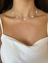 Carregar imagem no visualizador da galeria, Colar corações brilhantes
