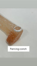 Carregar imagem no visualizador da galeria, Piercing conch 2
