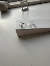 Carregar imagem no visualizador da galeria, Anel corações regulável
