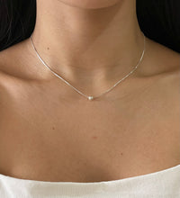 Carregar imagem no visualizador da galeria, Colar Bolinha Única
