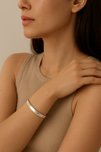 Carregar imagem no visualizador da galeria, Aro Minerva — Bracelete
