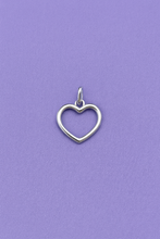 Carregar imagem no visualizador da galeria, Pingente Coração Vazado

