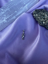 Carregar imagem no visualizador da galeria, Pingente Cavalo Marinho P
