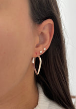 Carregar imagem no visualizador da galeria, Argola Triângulo II
