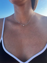 Carregar imagem no visualizador da galeria, Colar Bolinha Única
