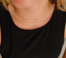 Carregar imagem no visualizador da galeria, Choker aro fino
