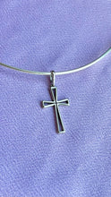 Carregar imagem no visualizador da galeria, Pingente Cruz Indiana II
