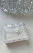 Carregar imagem no visualizador da galeria, Colar cachorrinho
