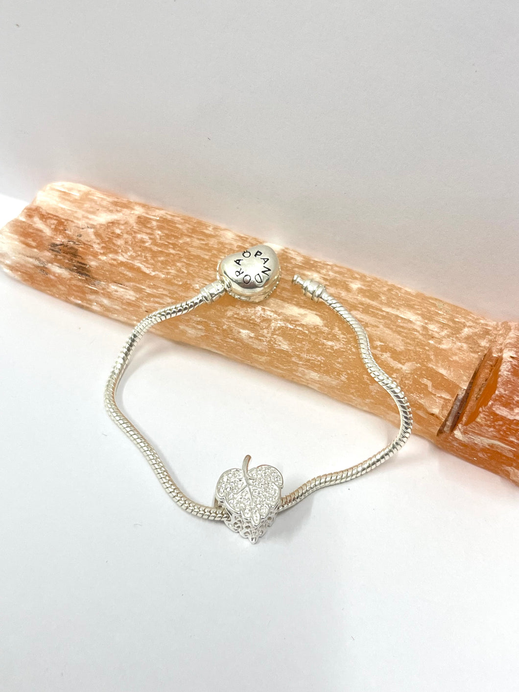 Berloque separador folhinha