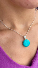 Carregar imagem no visualizador da galeria, Medalha Pedra Turquesa
