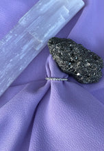 Carregar imagem no visualizador da galeria, Anel Bolinha Cravejado
