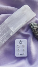 Carregar e reproduzir vídeo no visualizador da galeria, Trio Brinco P. de Luz 3, 4, 5mm Cristal prata 925
