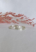 Carregar imagem no visualizador da galeria, Aliança Prata Lisa II
