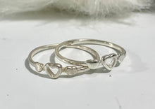 Carregar imagem no visualizador da galeria, Anel Três Corações
