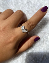 Carregar imagem no visualizador da galeria, Anel Borboleta Crav.
