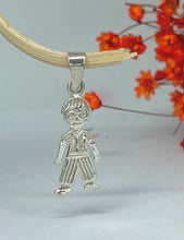 Carregar imagem no visualizador da galeria, Pingente menino
