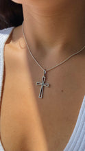 Carregar imagem no visualizador da galeria, Pingente Cruz Indiana II
